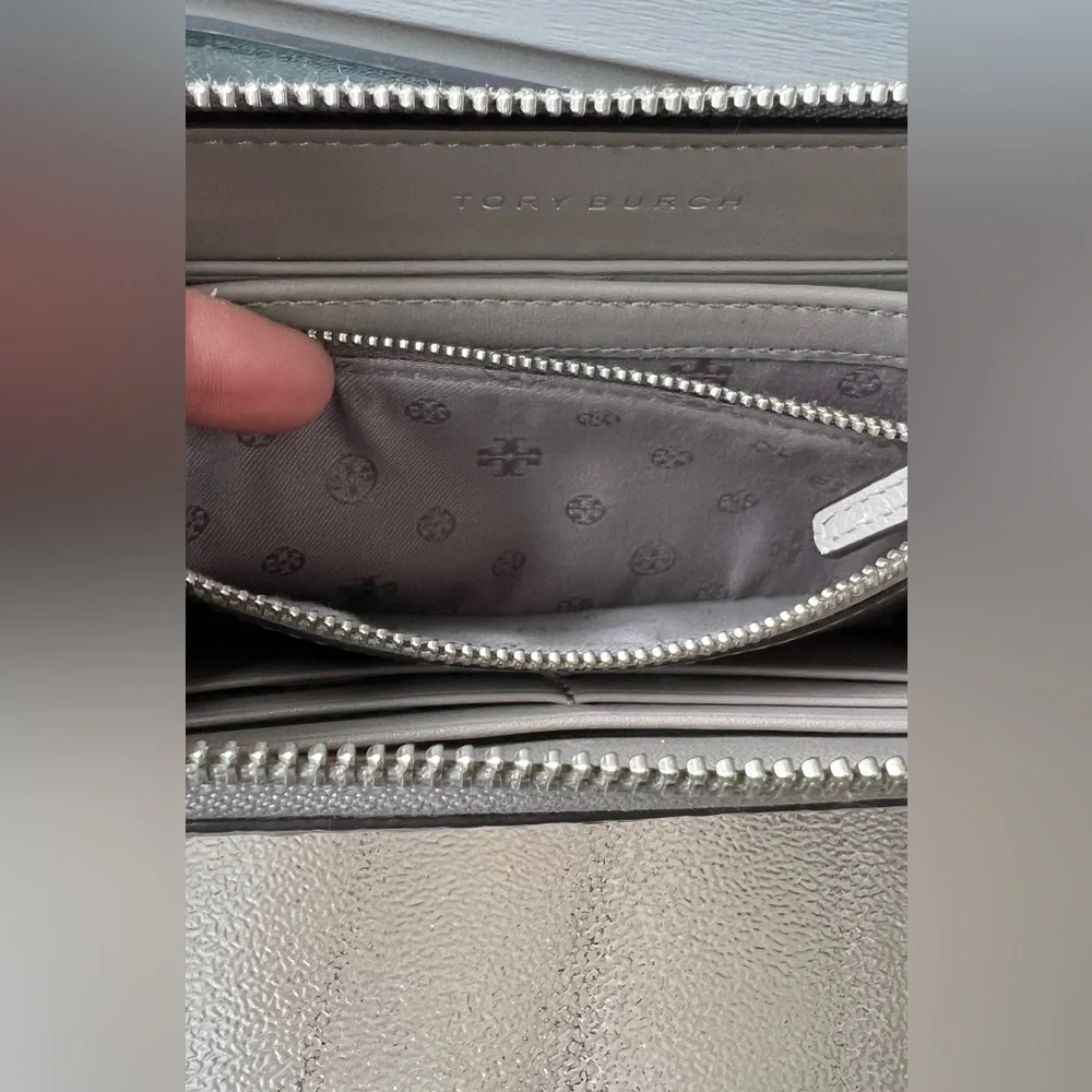 Tory Burch Patent Leather Gray Full Size Zip Around Wallet